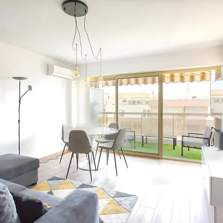 Silvaplana Furnished Studio * Antibes